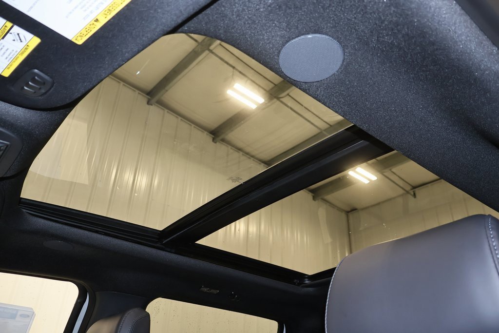 New 2025 Ford F350 Platinum w/ FX4 Off-Road Package image 30