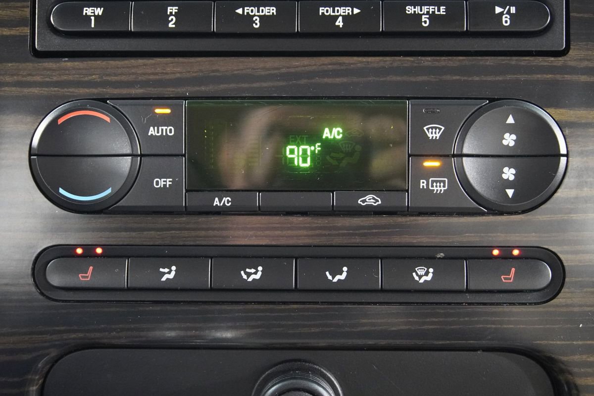 Used 2007 Lincoln Mark LT 4x4 image 17