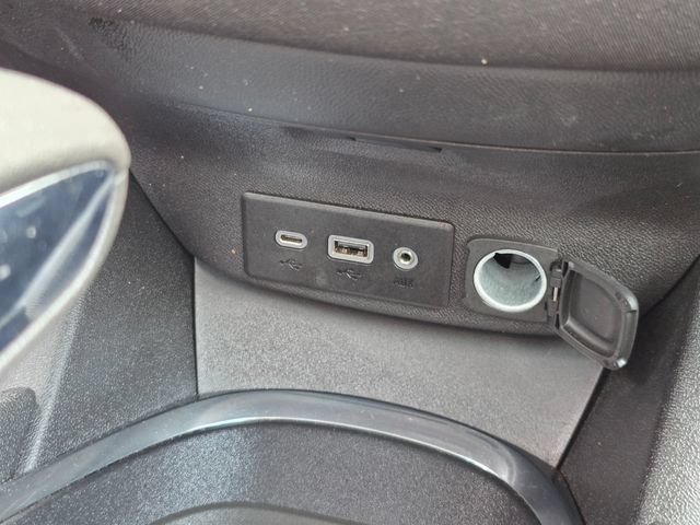 Used 2023 Chevrolet Malibu LT FWD image 25