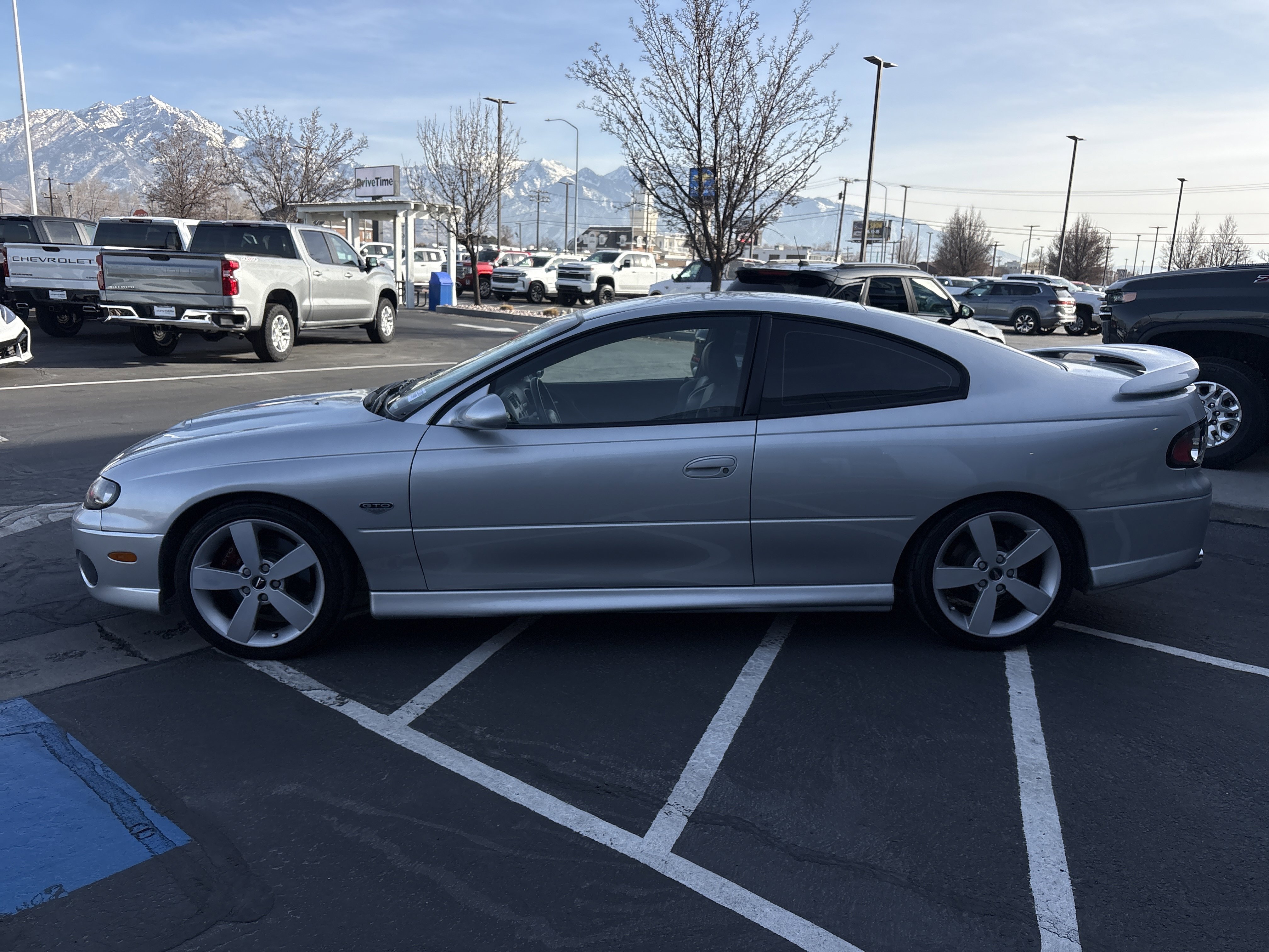 Used 2006 Pontiac GTO Base image 3