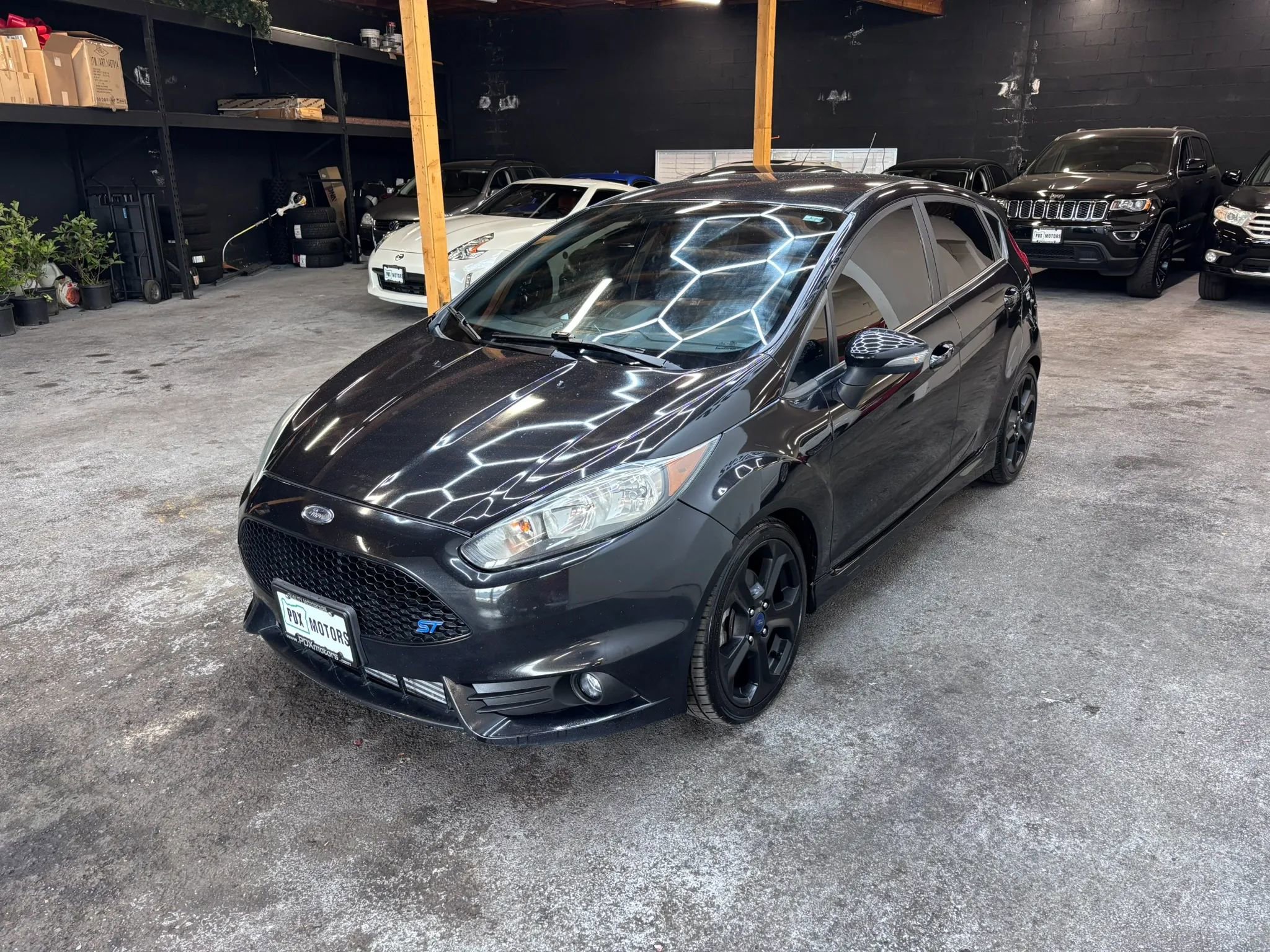 Used 2015 Ford Fiesta ST FWD image 4