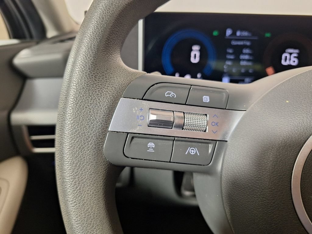 Used 2025 Hyundai Sonata SEL FWD image 21