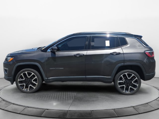 Used 2018 Jeep Compass Limited w/ Navigation Group AWD/4WD image 2