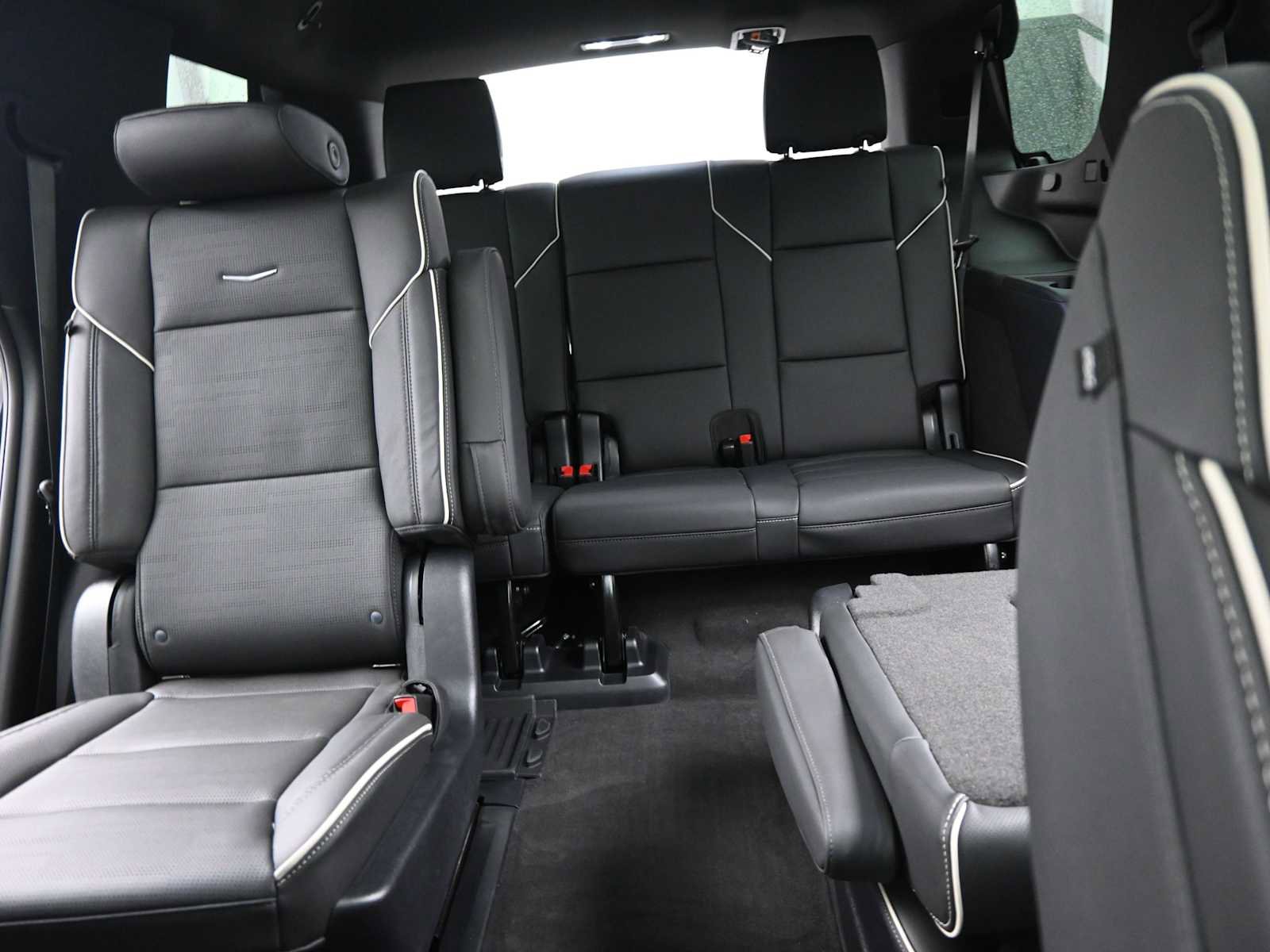 Used 2025 Cadillac Escalade Sport w/ Touring Package image 22