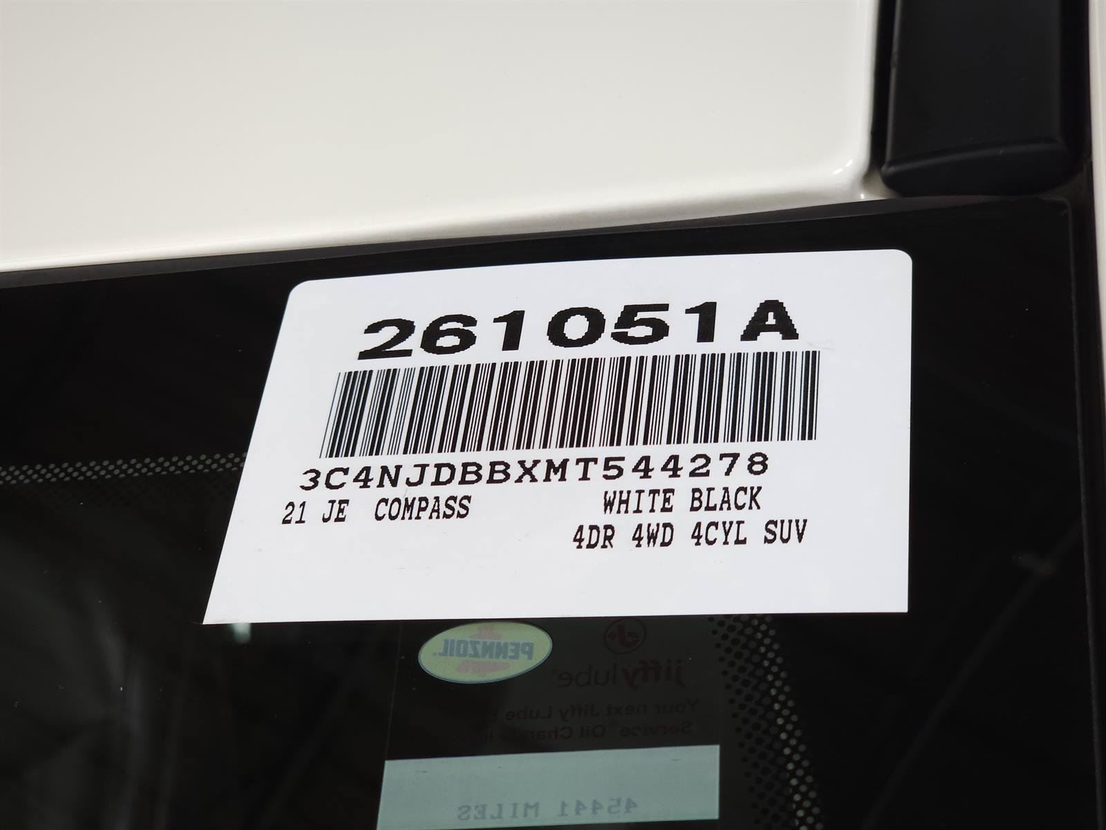 Used 2021 Jeep Compass Latitude w/ Sun and Sound Group AWD/4WD image 28