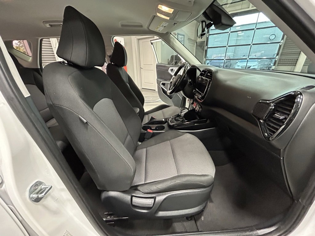 Used 2022 Kia Soul X-Line image 39