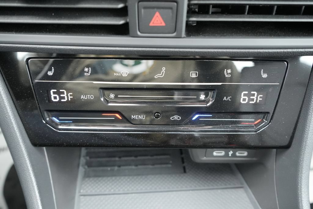 Used 2025 Volkswagen Jetta GLI Autobahn w/ GLI Black Package FWD image 39
