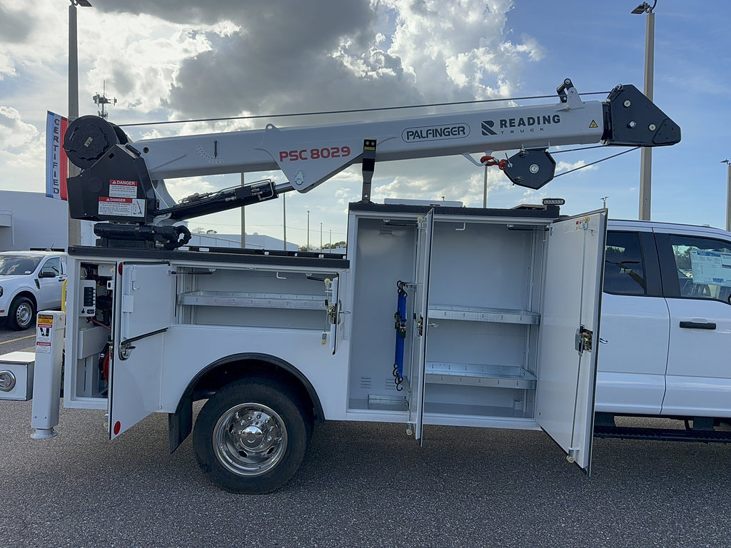 New 2026 Ford F550 4x4 SuperCab Super Duty image 7