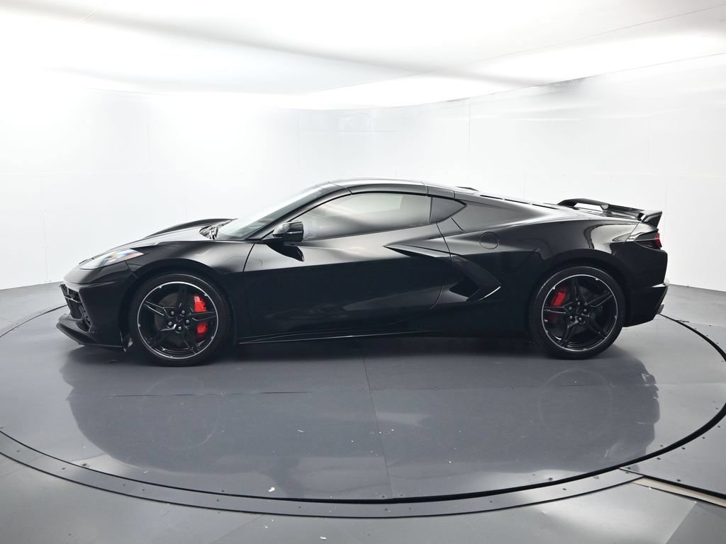 Used 2023 Chevrolet Corvette Stingray Premium Cpe w/ Z51 Performance Package RWD image 2