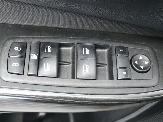 Used 2014 Jeep Cherokee Sport w/ Trailer Tow Group image 34