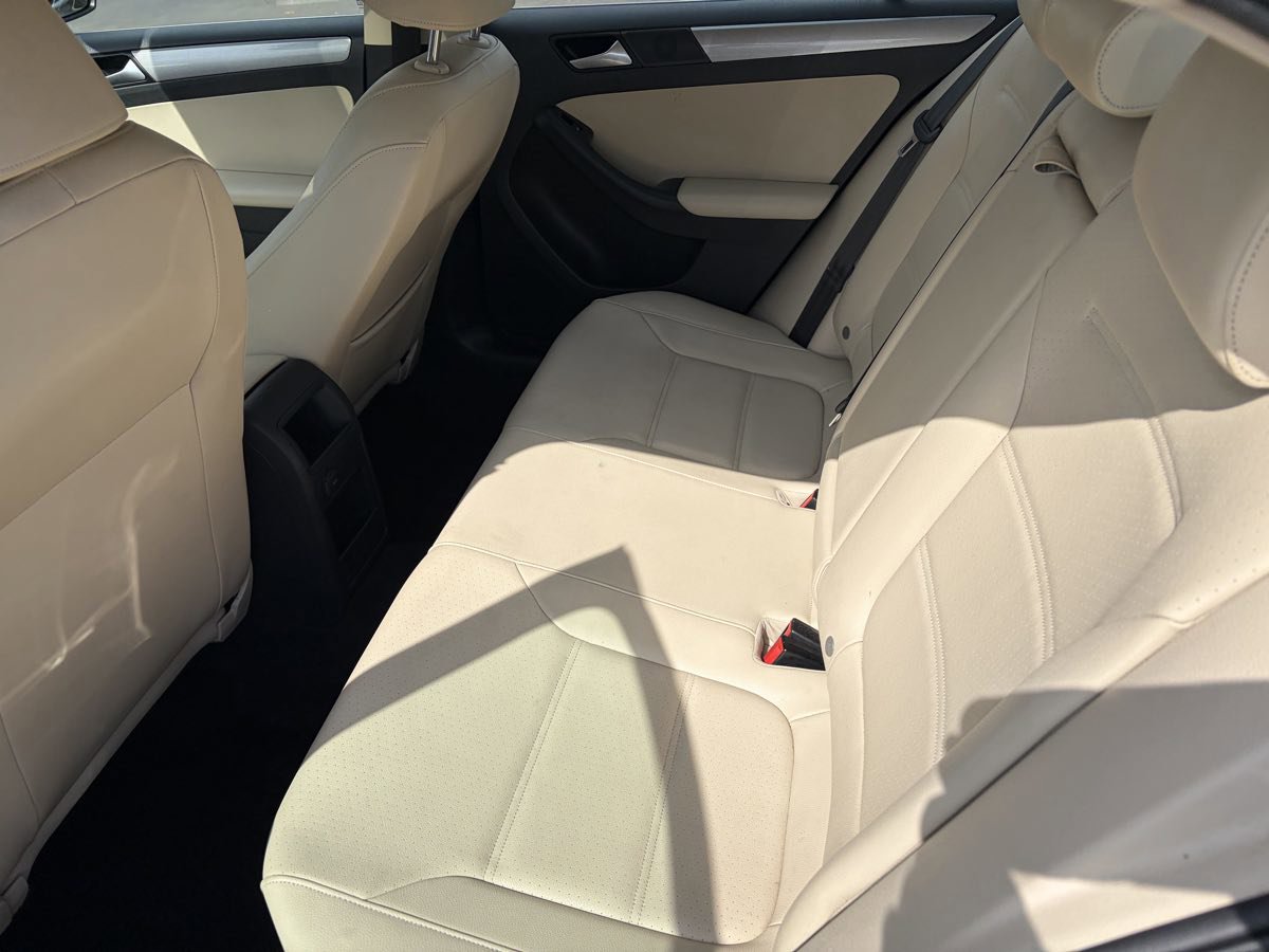 Used 2018 Volkswagen Jetta SE FWD image 20