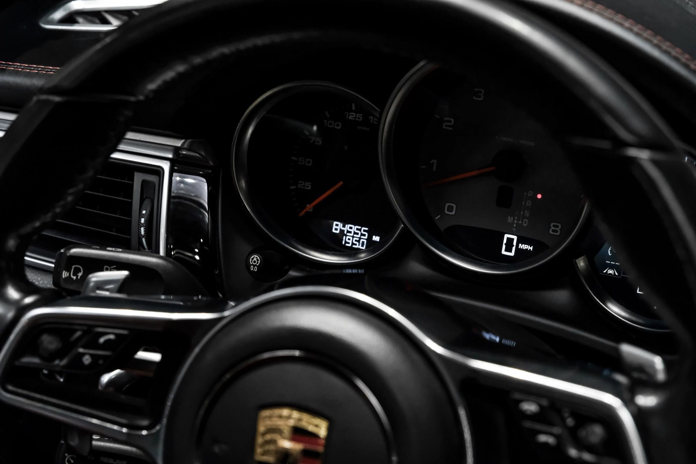 Used 2017 Porsche Macan S image 21