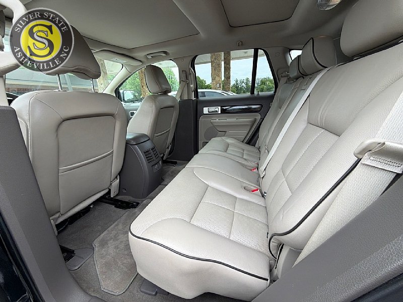 Used 2010 Lincoln MKX AWD image 13