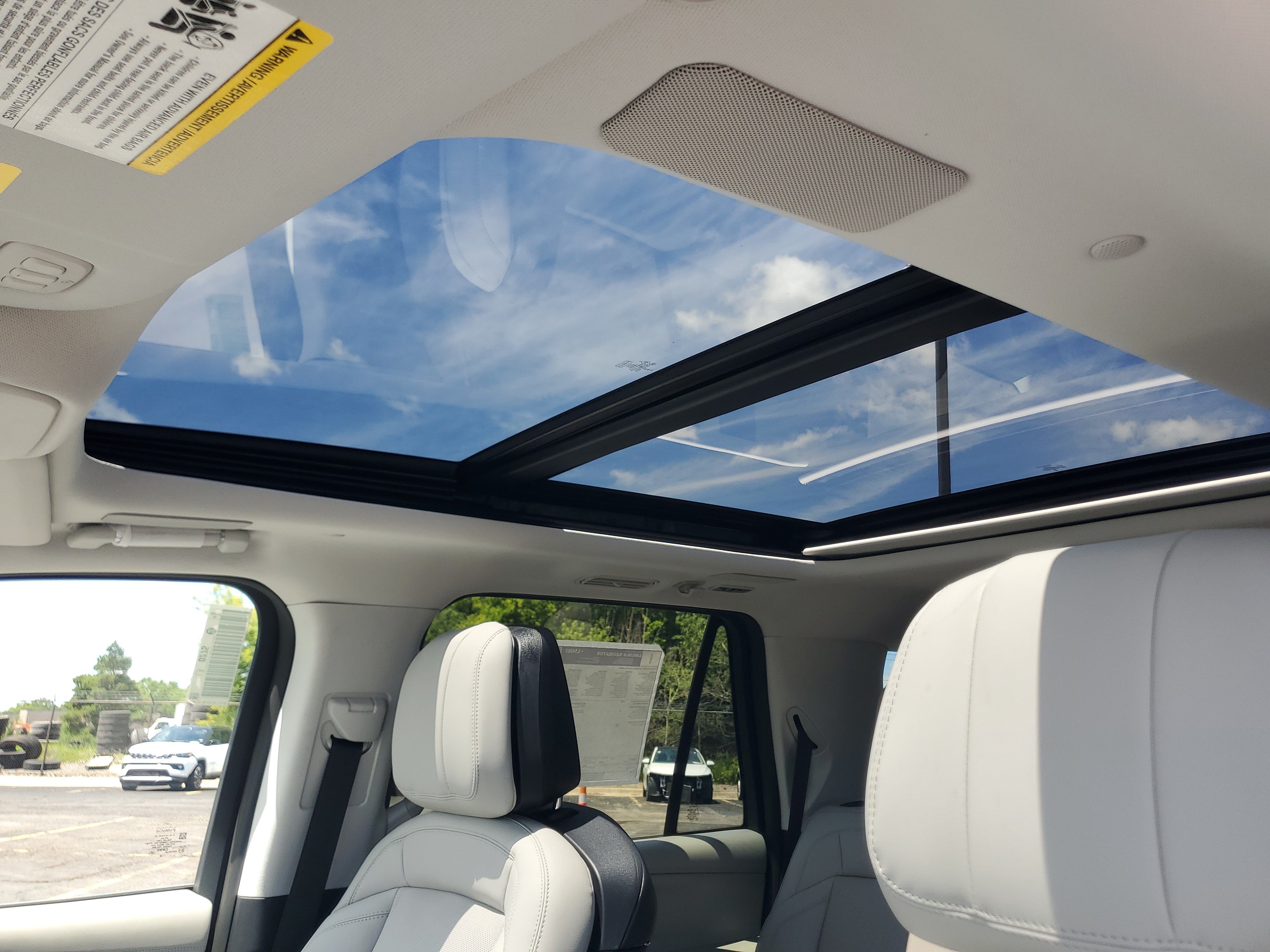 New 2026 Lincoln Navigator Reserve AWD/4WD image 11