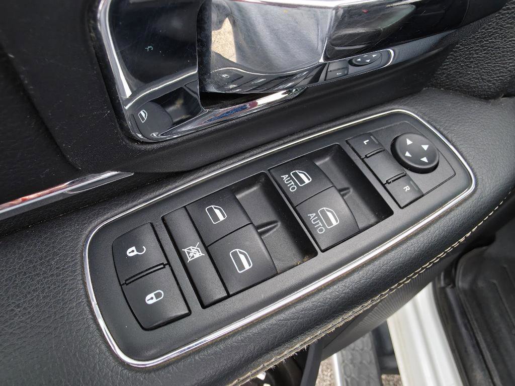 Used 2014 RAM 2500 Laramie w/ Cold Weather Group AWD/4WD image 24