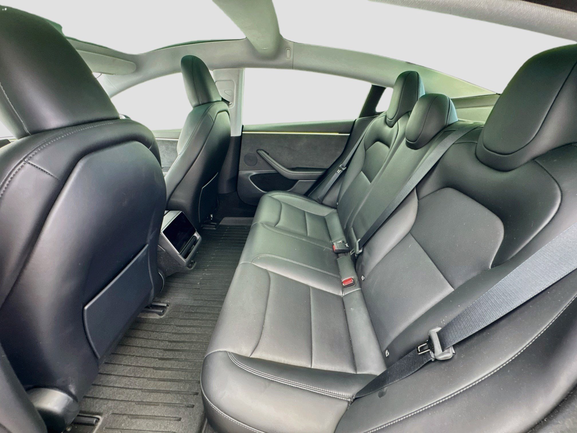 Used 2025 Tesla Model 3 Long Range AWD/4WD image 16