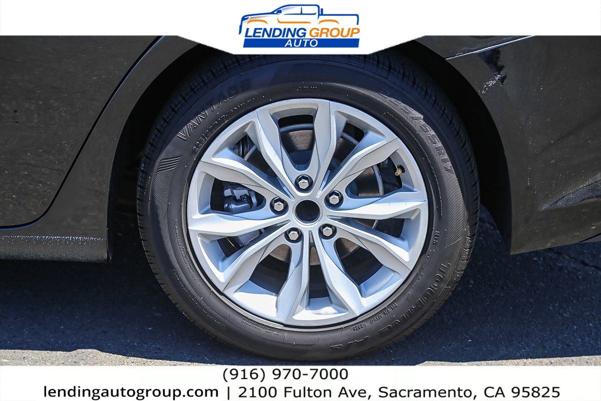Used 2023 Chevrolet Malibu LT FWD image 10