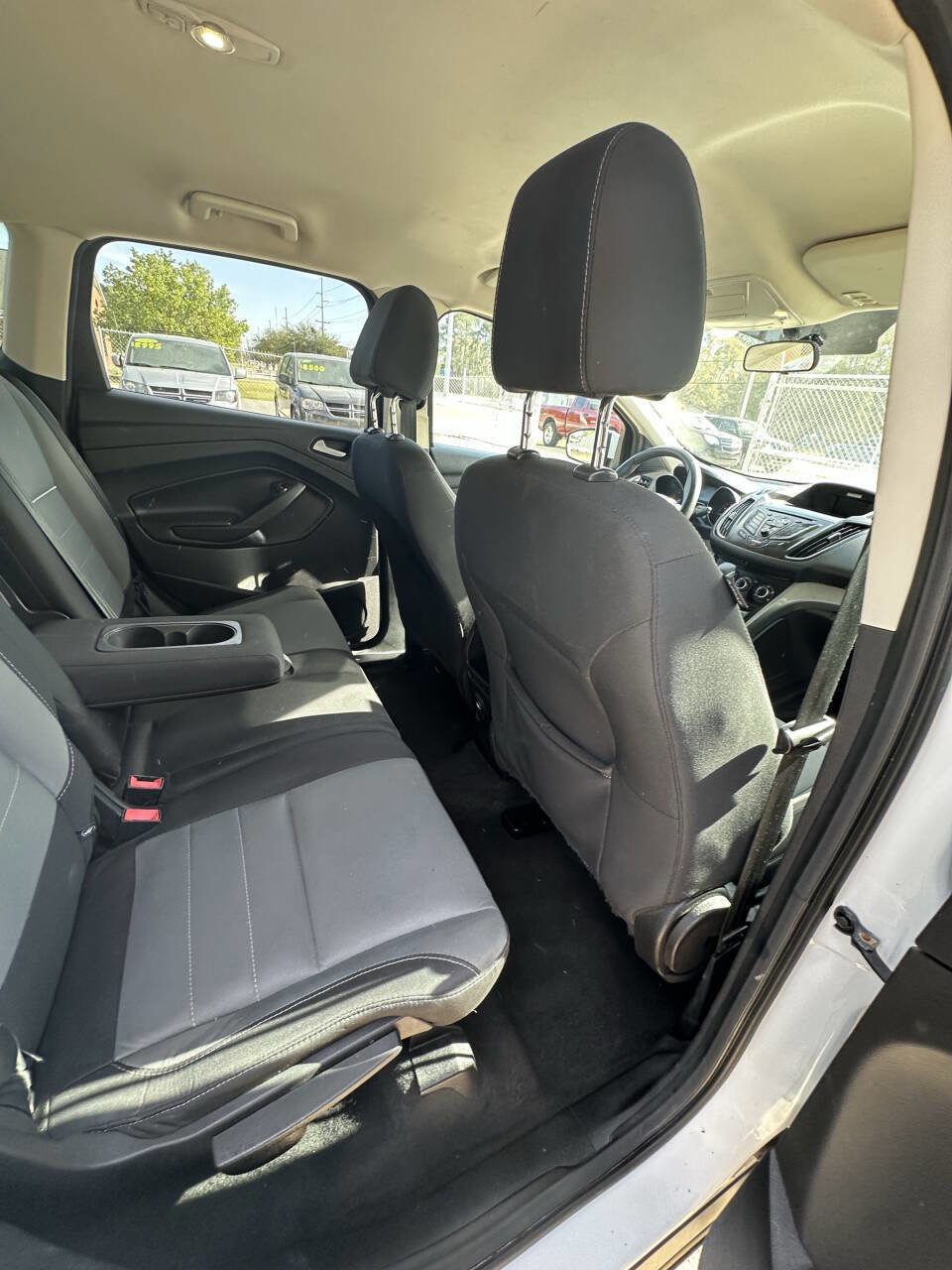 Used 2015 Ford Escape SE image 16