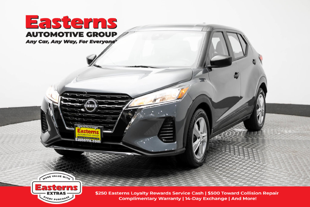 Used 2023 Nissan Kicks S FWD image 1