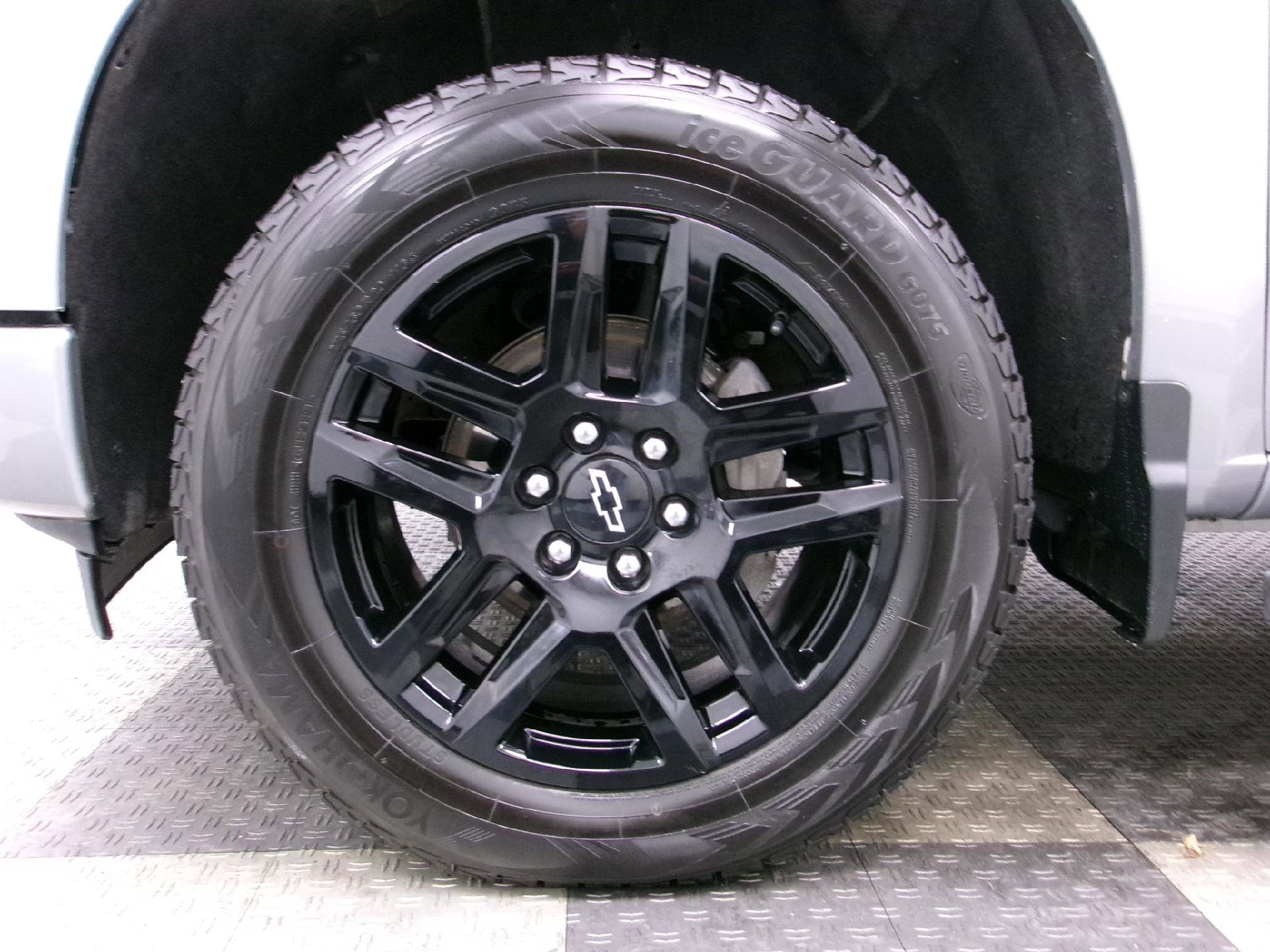 Certified 2024 Chevrolet Silverado 1500 RST image 16