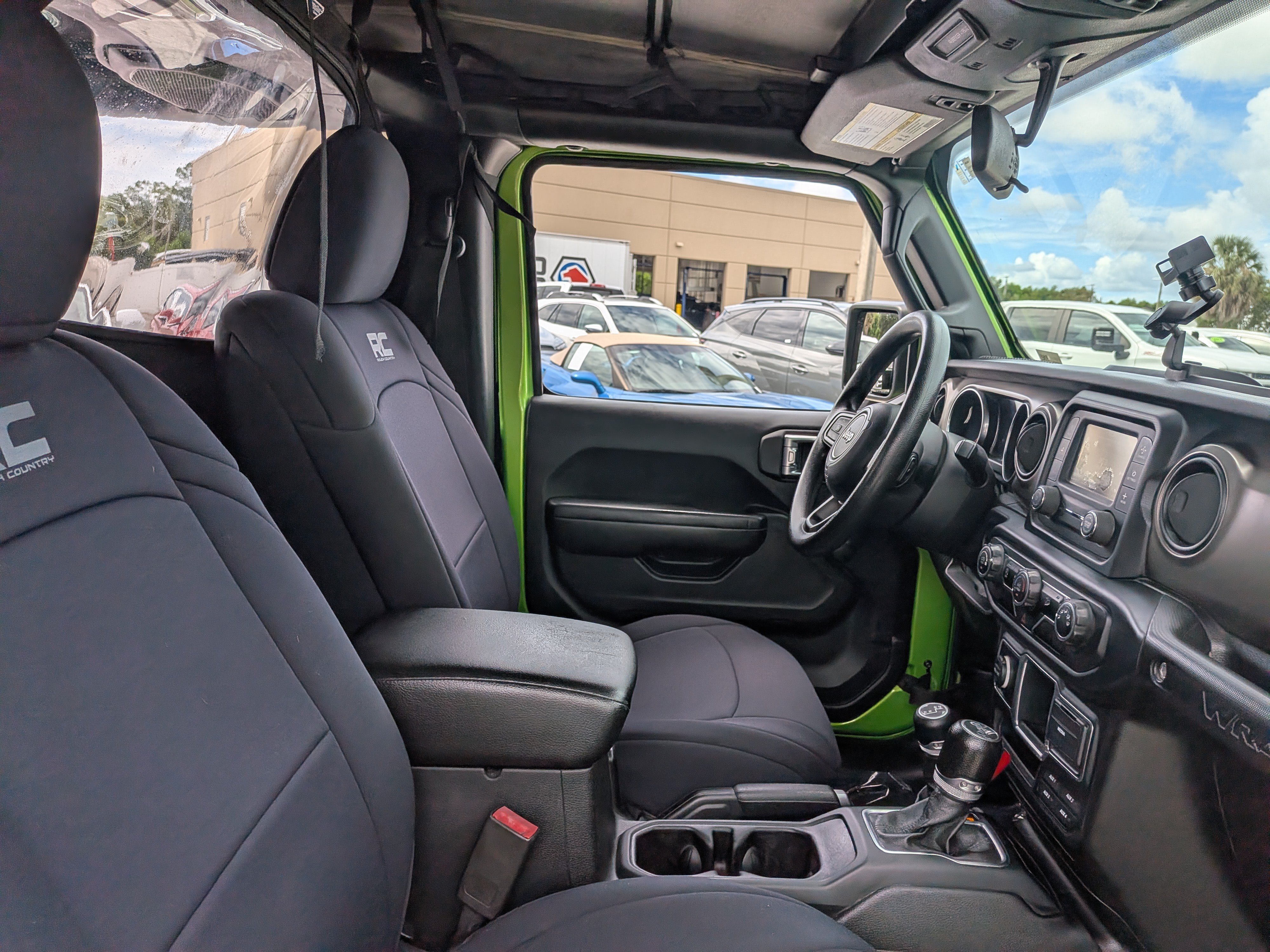 Used 2018 Jeep Wrangler Sport AWD/4WD image 14