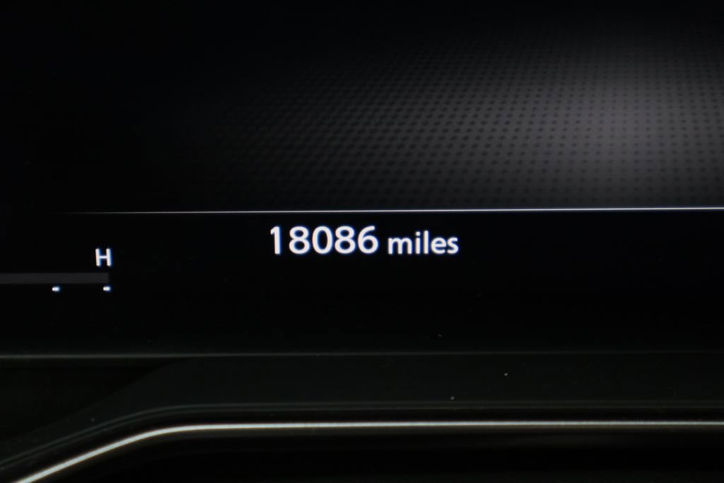 Used 2023 Nissan Z Sport w/ Floor Mat Package image 13