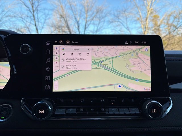 Used 2024 Chevrolet Colorado Z71 w/ Z71 Convenience Package 2 image 16