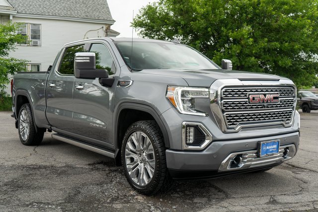 Used 2022 GMC Sierra 1500 Denali w/ Denali Reserve Package AWD/4WD image 4