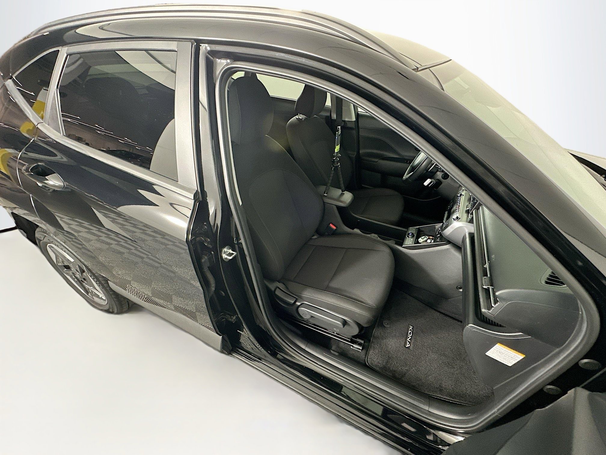 Used 2024 Hyundai Kona SEL FWD image 31