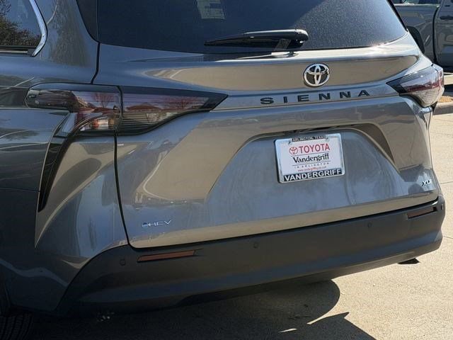 New 2026 Toyota Sienna XLE FWD image 6