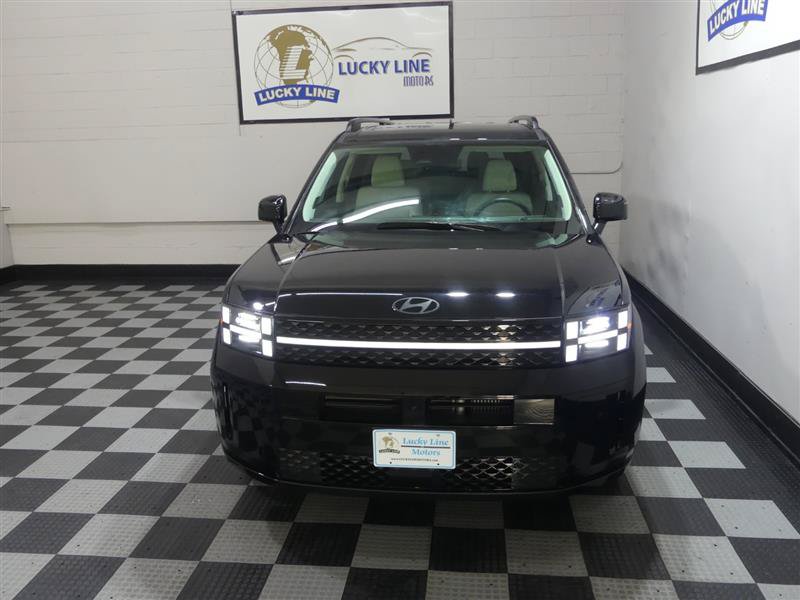 Used 2024 Hyundai Santa Fe Calligraphy AWD/4WD image 3