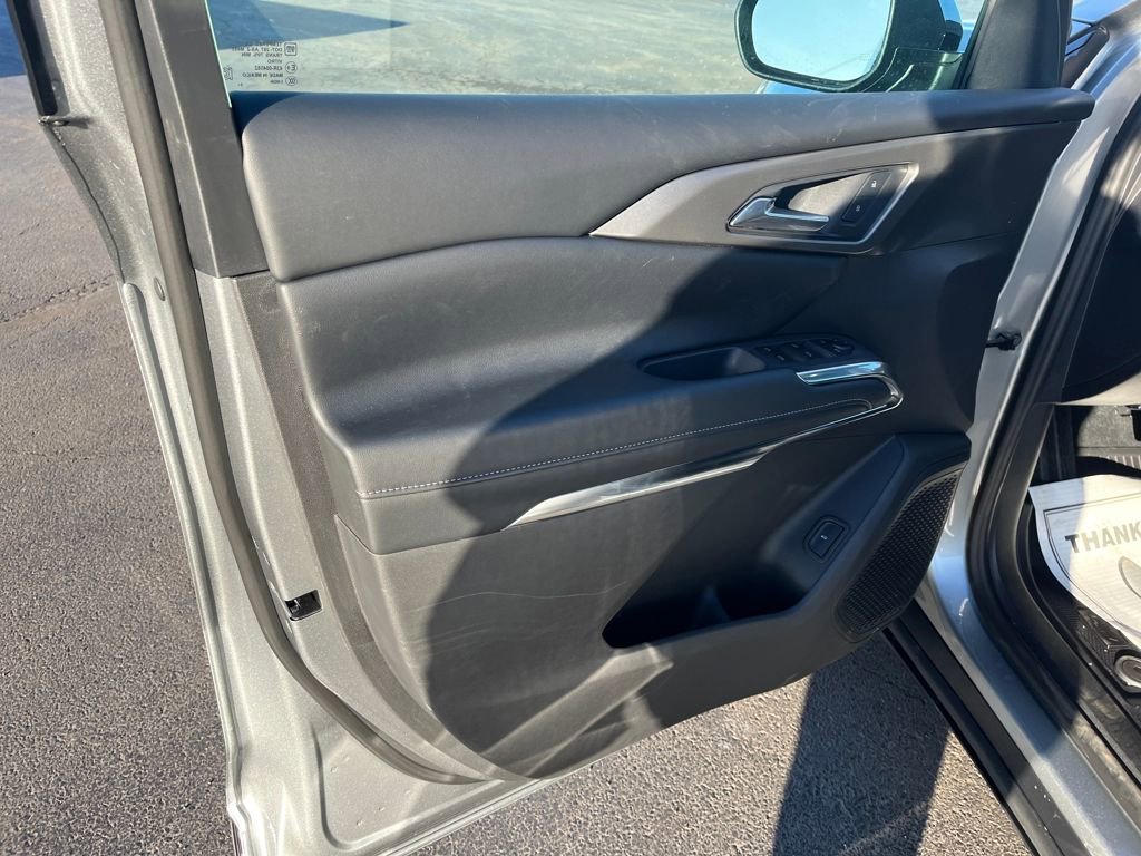 New 2026 Chevrolet Traverse LT image 18