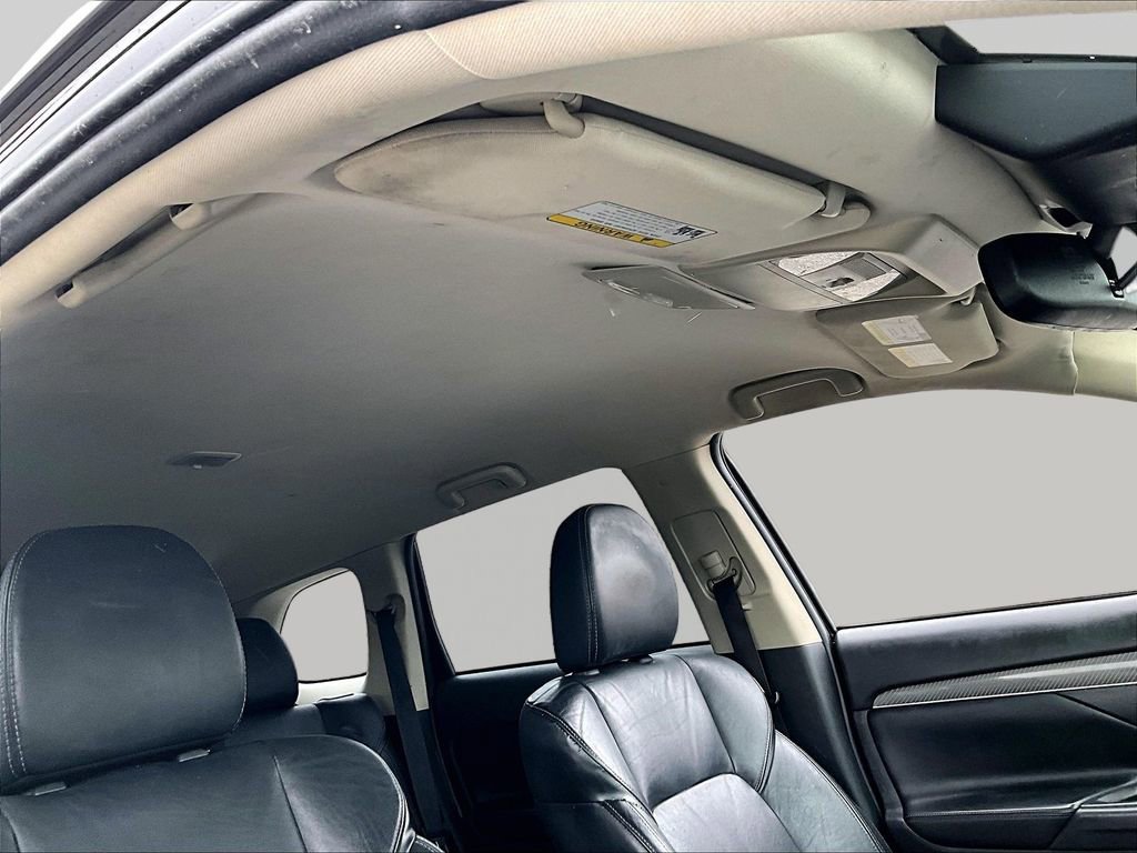 Used 2020 Mitsubishi Outlander ES image 19