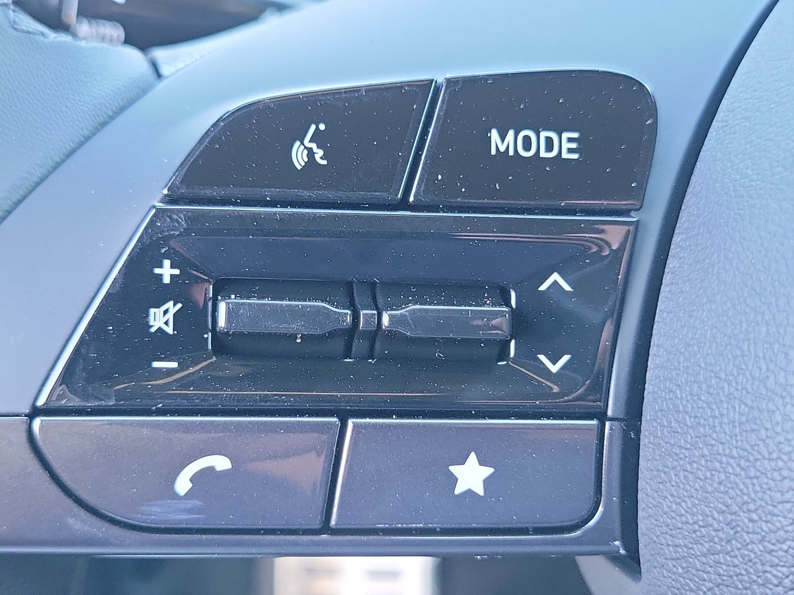 New 2026 Hyundai Elantra SEL Sport FWD image 8