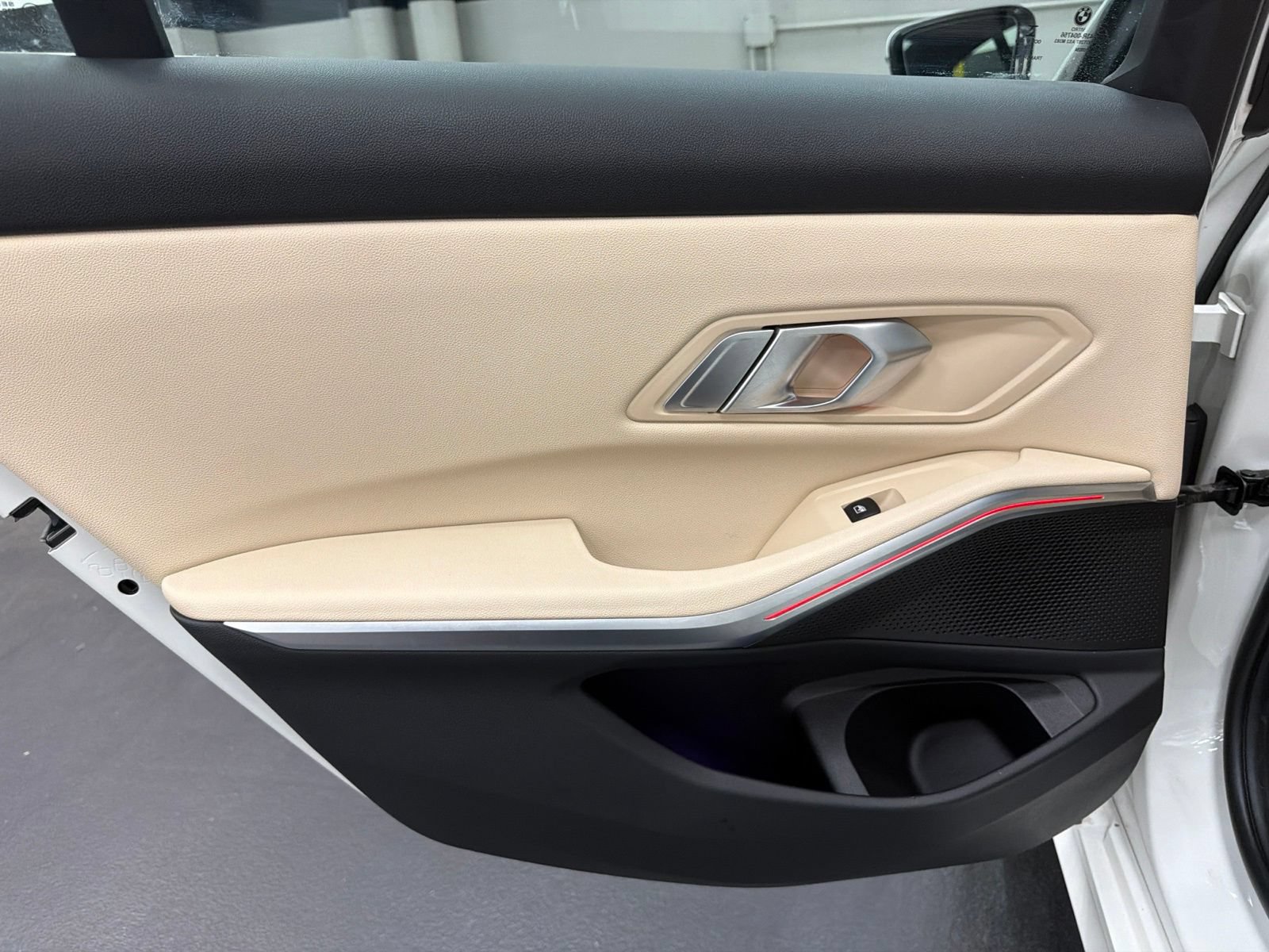 Used 2021 BMW 330i Sedan w/ Convenience Package RWD image 39