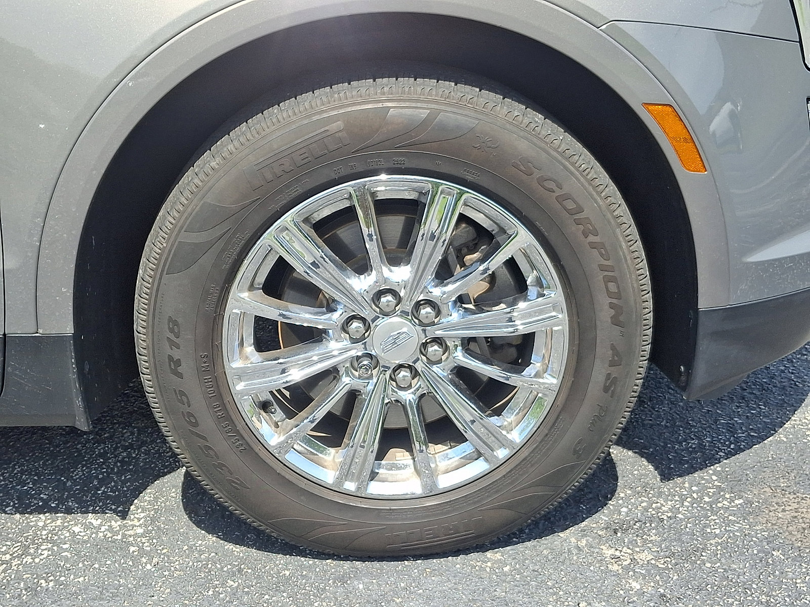 Used 2018 Cadillac XT5 Luxury w/ Driver Awareness Package FWD image 10