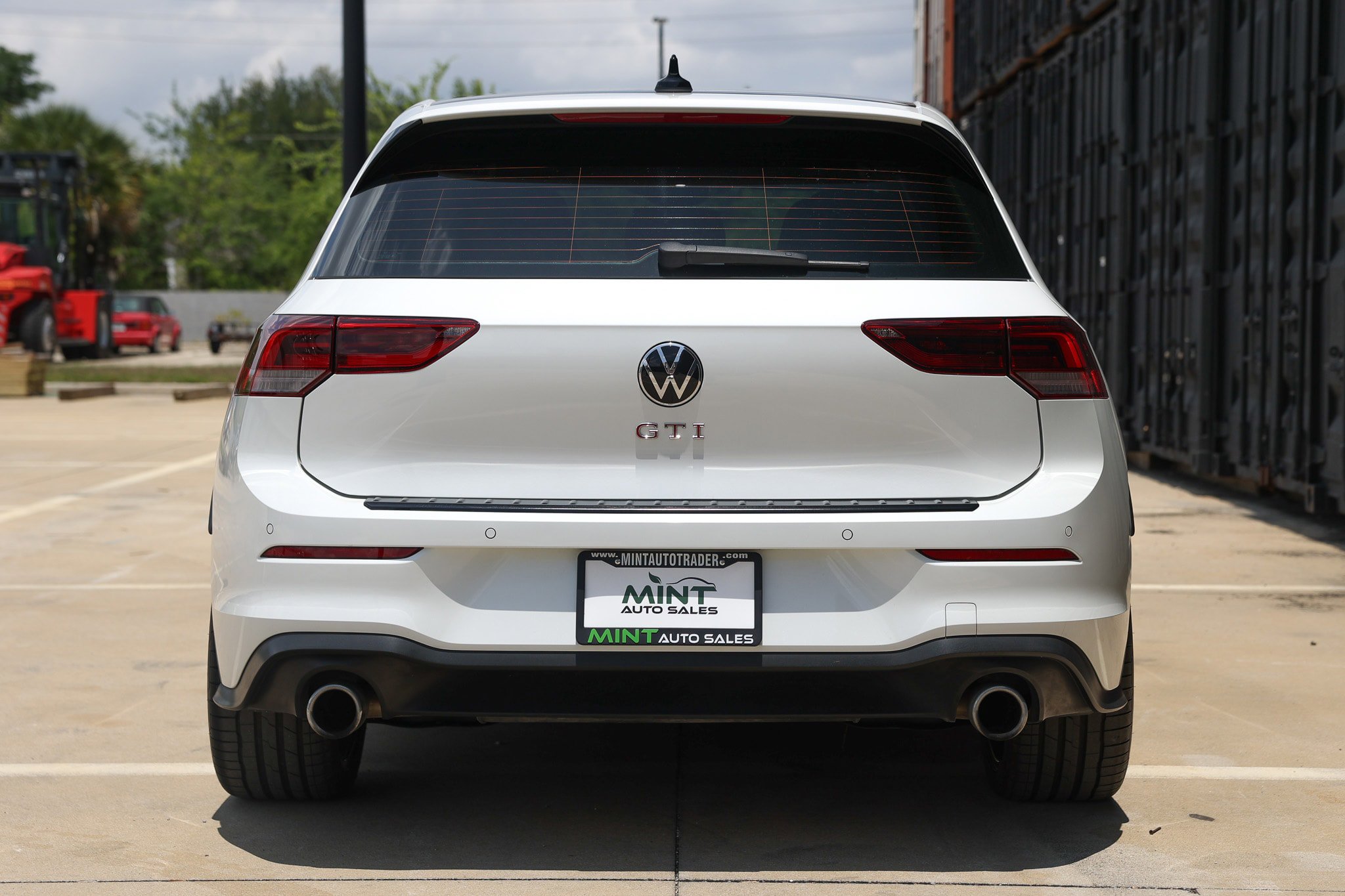 Used 2023 Volkswagen GTI 40th Anniversary Edition FWD image 11