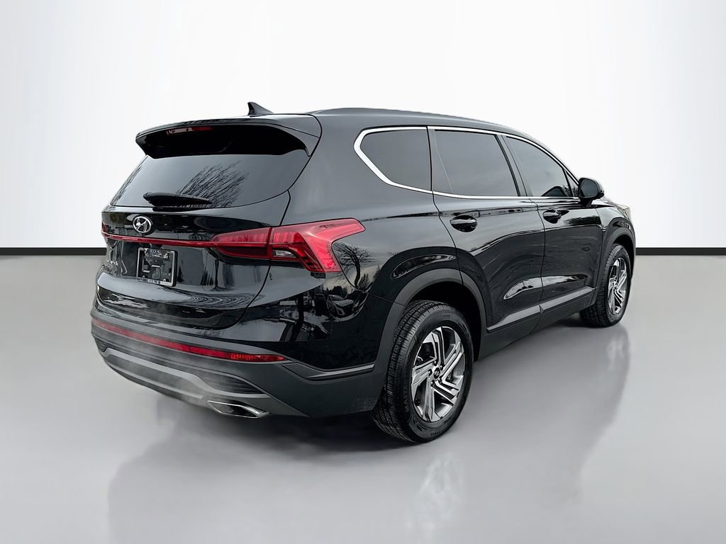 Used 2023 Hyundai Santa Fe SE w/ Cargo Package image 7