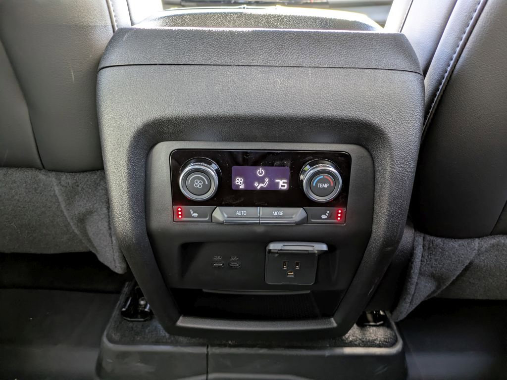 New 2026 Buick Enclave Avenir image 33