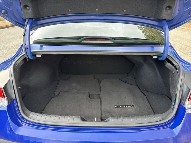 Used 2024 Hyundai Elantra SEL image 21