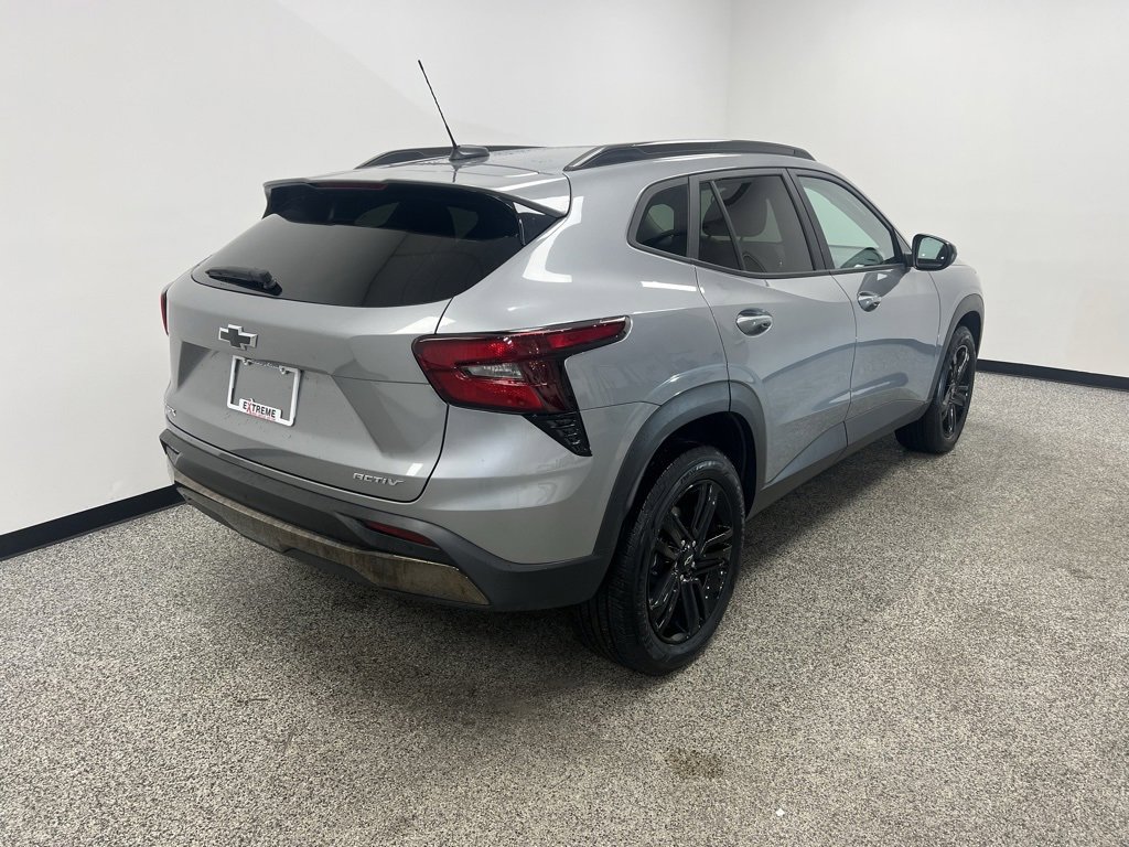 Used 2025 Chevrolet Trax ACTIV w/ Driver Confidence Package image 19