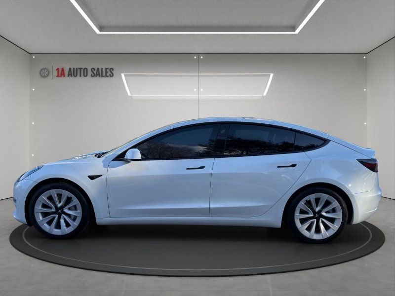 Used 2021 Tesla Model 3 Long Range image 2