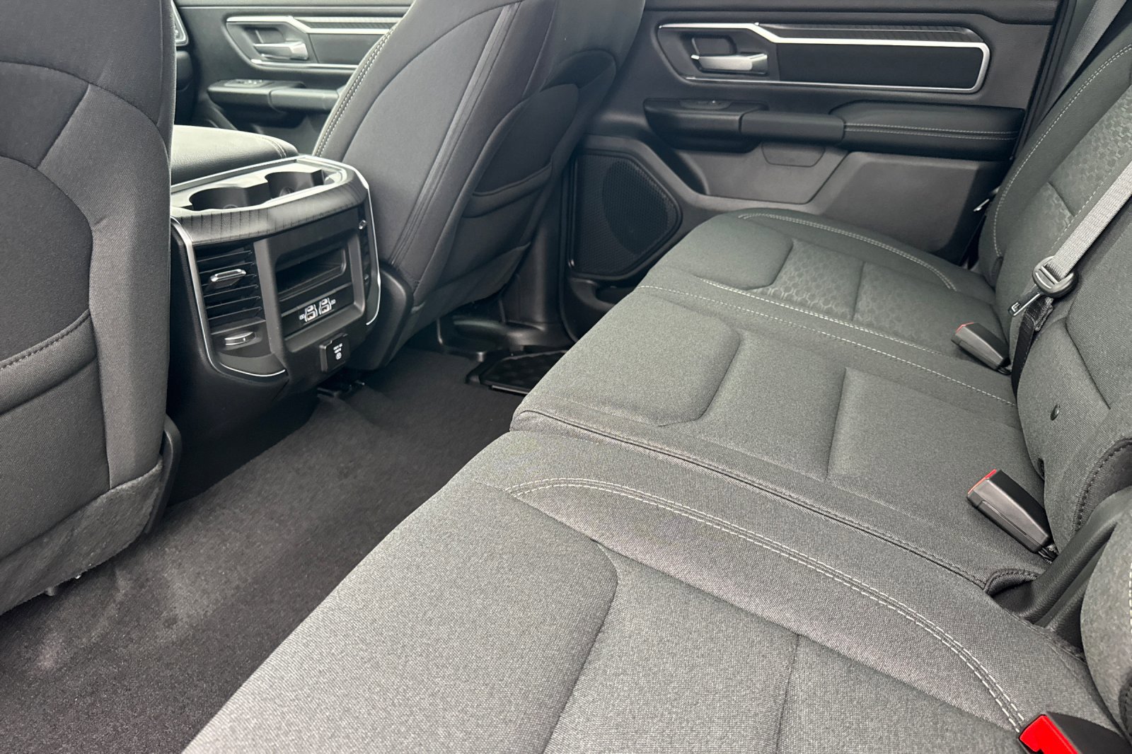 New 2026 RAM 1500 4x4 Crew Cab image 11