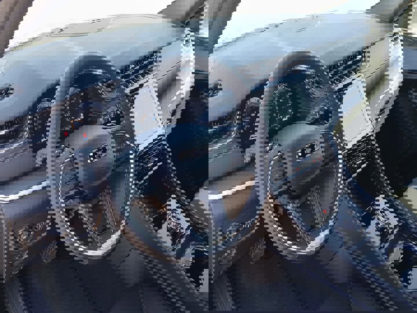 New 2025 Jeep Grand Cherokee Laredo X w/ Luxury Tech Group I image 22