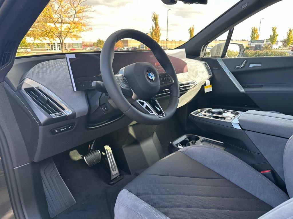 New 2026 BMW iX xDrive60 w/ M Sport Package AWD/4WD image 17
