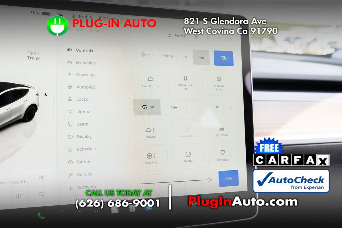 Used 2023 Tesla Model Y Performance image 22