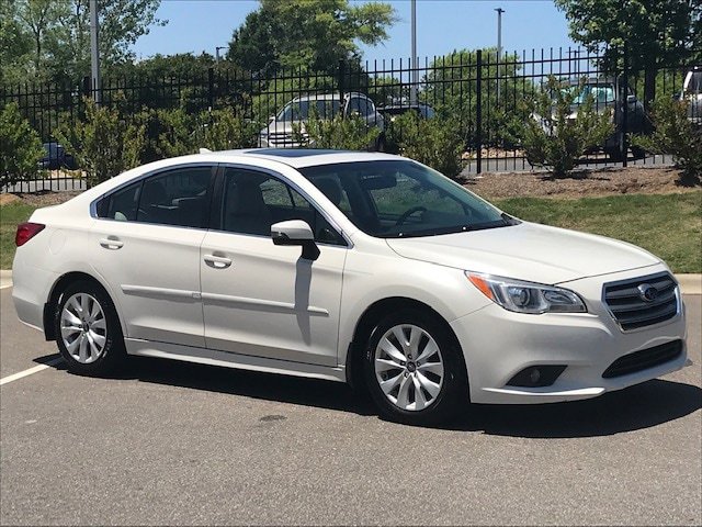 Used 2016 Subaru Legacy 2.5i Premium AWD/4WD image 2