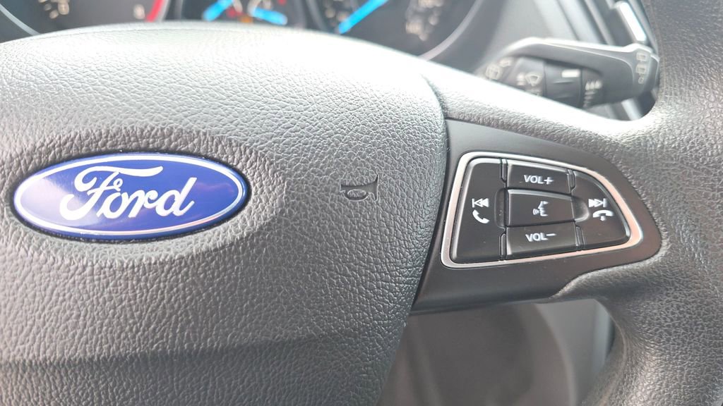 Used 2019 Ford Escape SE image 15