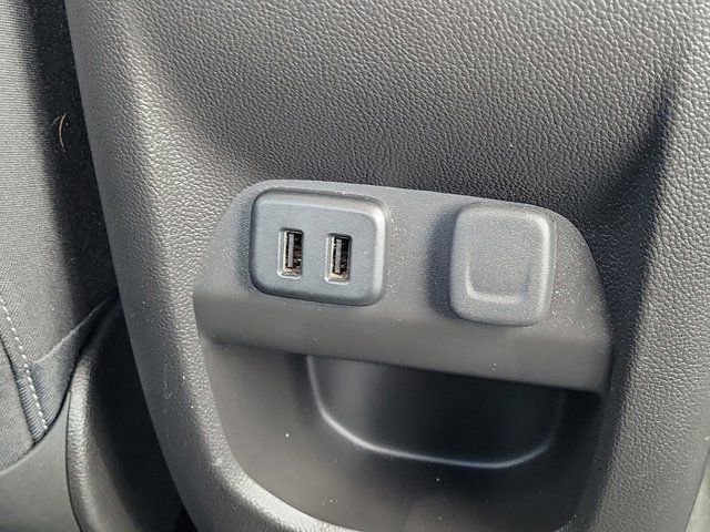 Used 2016 Chevrolet Colorado LT w/ LT Convenience Package image 6