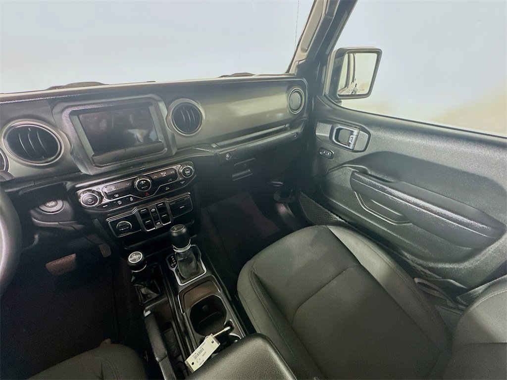 Used 2023 Jeep Gladiator Sport image 11